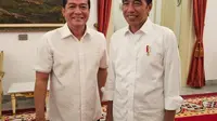 Presiden Jokowi bersama Ketua Umum Solidaritas Merah Putih (Solmet), Silfester Matutina (Istimewa)