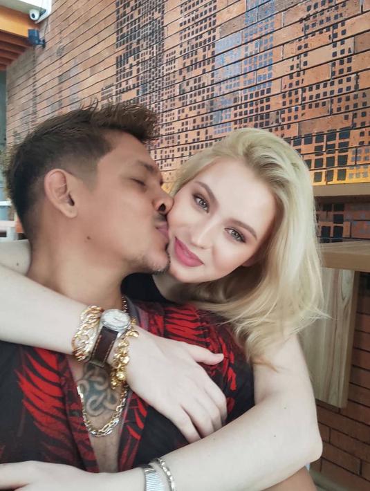 Robby Shine pun membuat laporan ke Polres Metro Jakarta Selatan pada Kamis (22/9/2022), sebab buntut dari dugaan penghinaan Billy Syahputra pada istrinya di salah satu acara televisi. (FOTO: instagram.com/robbyshine/)