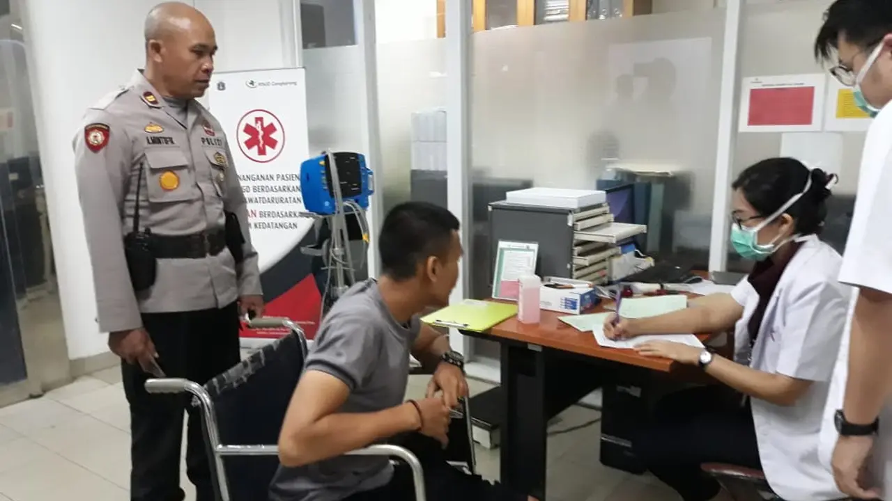 Polisi Dibacok Saat Lerai Tawuran