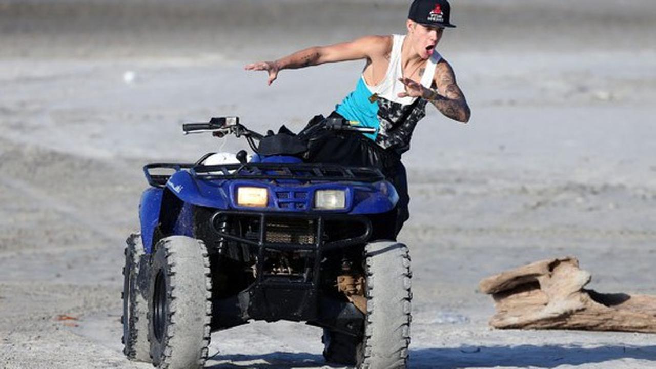 Ugal-ugalan Naik ATV, Justin Bieber Diciduk Petugas