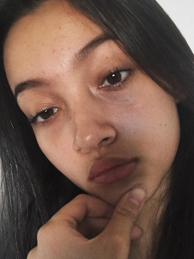 6 Potret Megan Domani Pamer Muka Bantal, Menawan Meski Baru Bangun Tidur