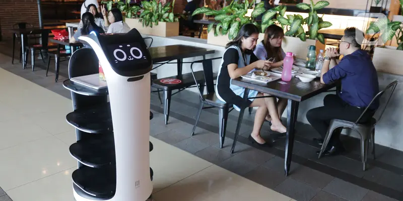 Robot pengantar makanan