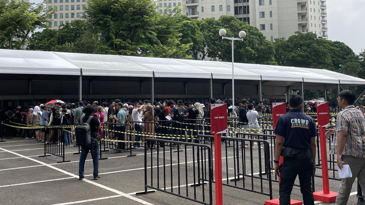Suasana Penukaran Tiket Indonesia vs Argentina