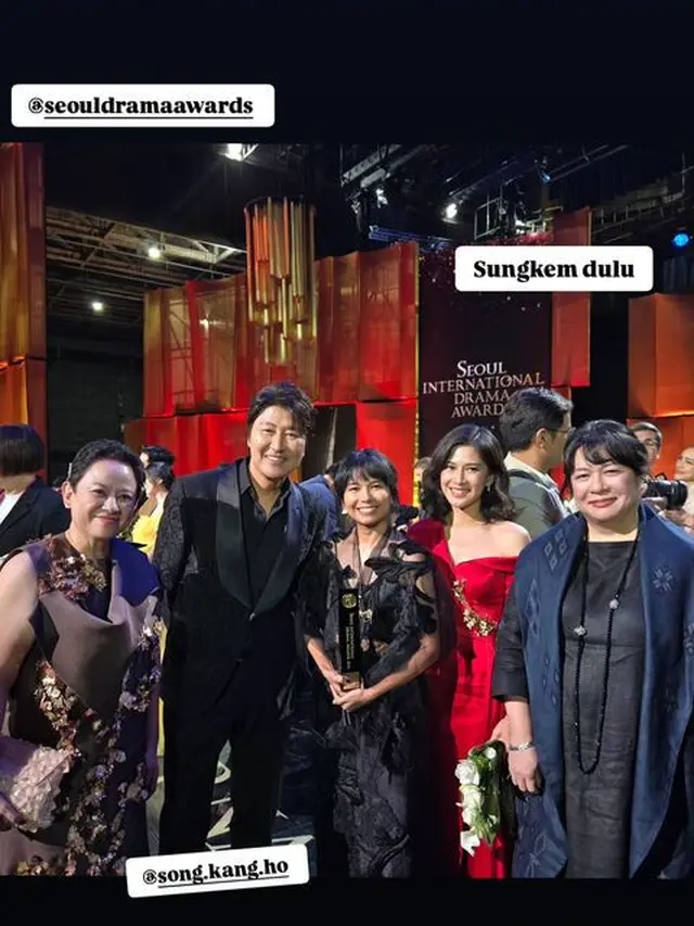Dian Sastrowardoyo dan Ahn Jae Hong. [@therealdisastr].