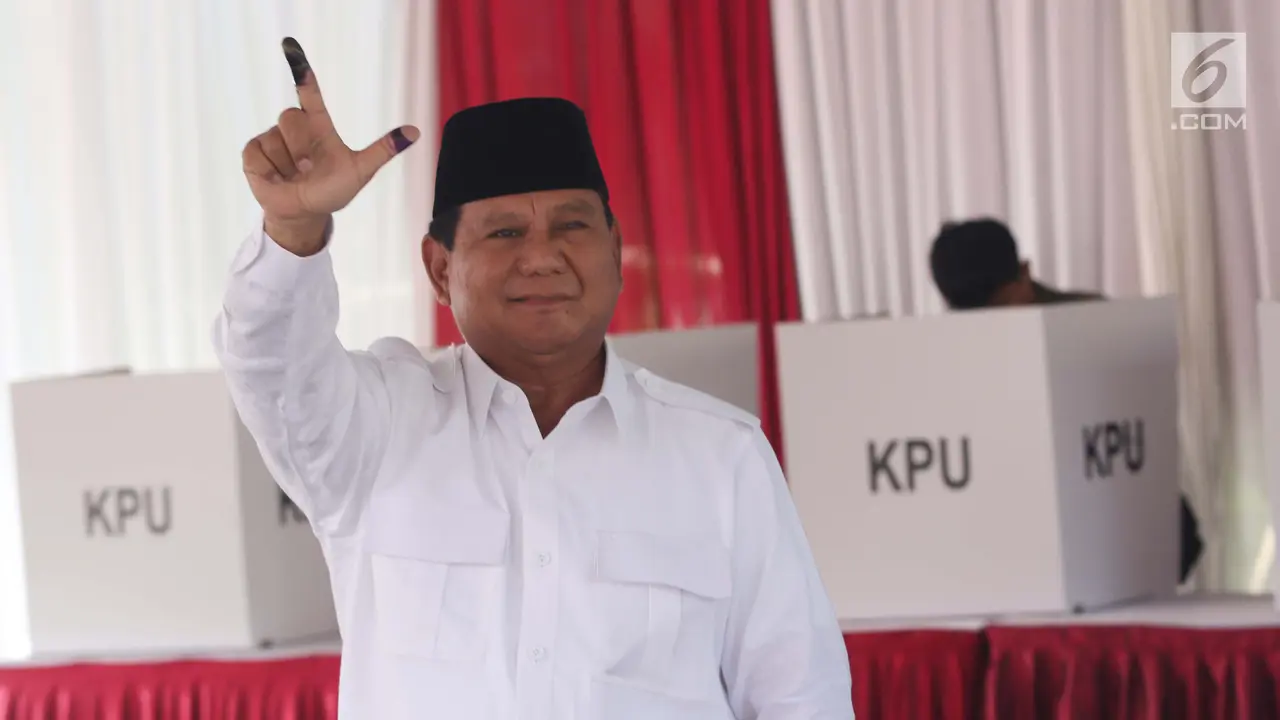 Prabowo Gunakan Hak Pilih di TPS 041 Bojong Koneng