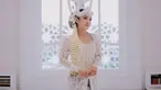 Dalam unggahan di akun Instagram, Dinda Kirana tampak melangsungkan 'pernikahan' dengan Jonathan Frizzy. Dirinya tampil begitu anggun dengan kebaya putih. (Liputan6.com/IG/@dindakirana.s)