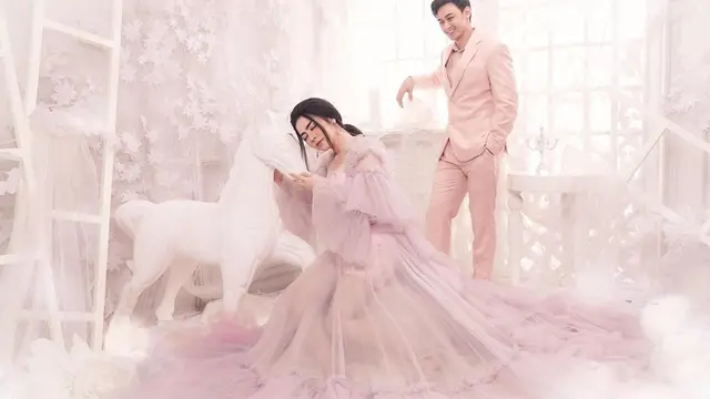 Immanuel Caesar Hito dan Felicya Angelista. (Foto: Fandy Susanto, Instagram @fdphotography90)