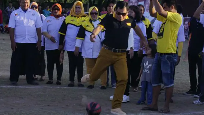 (c) FB NurdinHalidOfficial