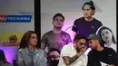 Celine Evangelista (kiri), Onadio Leonardo (tengah), dan Sahil Mulachela menghadiri konferensi pers Turnamen Olahraga Selebriti Indonesia (OSI) yang berlangsung di SCTV Tower, Jakarta, Selasa (4/7/2023). (Bola.com/Ikhwan Yanuar)