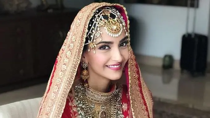 Sonam kapoor menikah/copyright instagram.com/namratasoni