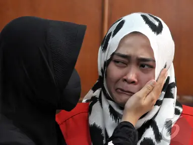Assyifa Ramadhani menjalani sidang lanjutan di Pengadilan Negeri Jakarta Pusat, Selasa (11/11/2014) (Liputan6.com/Panji Diksana)