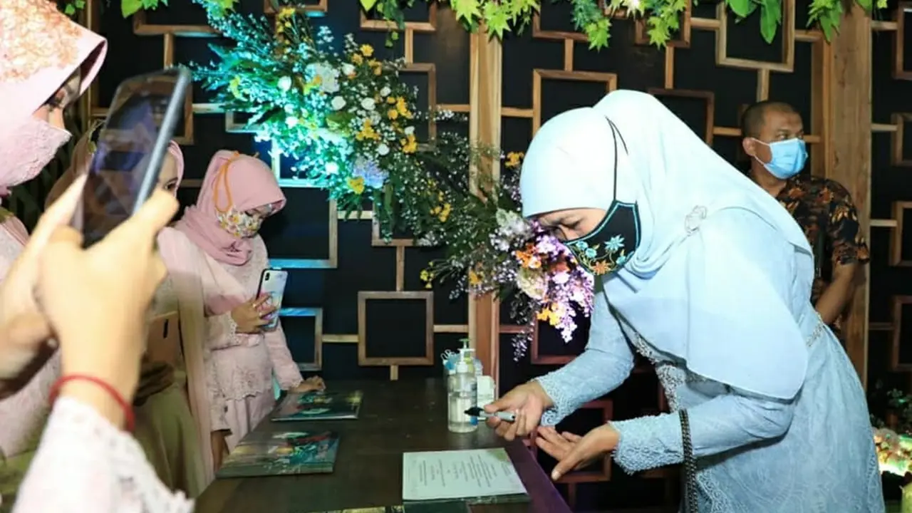 Gubernur Jatim Khofifah