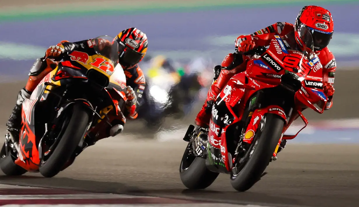 Gelar juara di Grand Prix MotoGP Qatar 2025 sekaligus membayar hasil buruk yang didapat Marc Marquez saat balapan Amerika Serikat. (Karim JAAFAR/AFP)