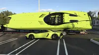 Lamborghini Aventador ini dijual sepaket dengan speedboat.(ist)