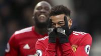 Gelandang Manchester United (MU), Jesse Lingard, melakukan selebrasi usai mencetak gol ke gawang West Bromwich Albion (WBA) pada laga Premier League di Stadion The Hawthorns, Minggu (17/12/2017). MU menang 2-1 atas WBA. (AP/Nick Potts)