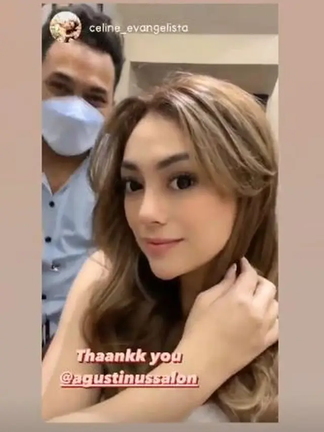 6 Potret Terbaru Celine Evangelista dengan Rambut Pirang, Bak Barbie