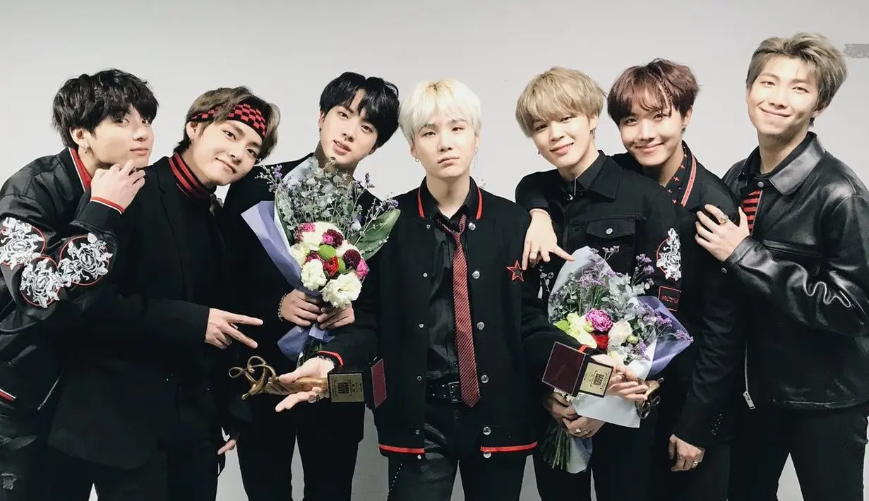 Tentu saja pertengkaran ini membuat suasana di antara personel BTS menjadi memanas. "Tidak masalah jika kau membuat kesalahan. Banyak hal yang bisa diselesaikan dengan baik-baik," ujar Suga. (Foto: Soompi.com)