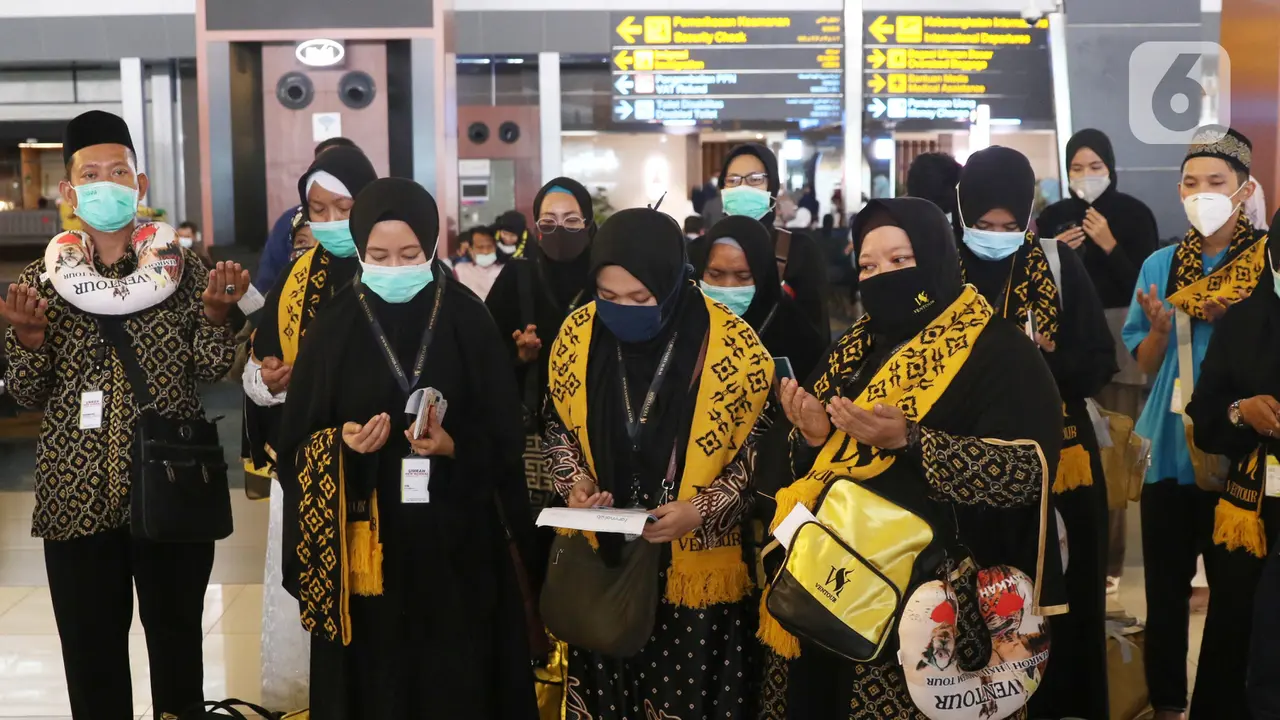 Jemaah Umrah Indonesia Bertolak ke Mekah