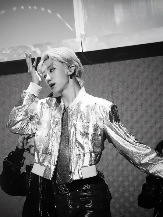 Salah satu julukan yang melekat pada The8 adalah fashionista, itu karena ia selalu tampil stylish dimana pun. (FOTO: instagram.com/xuminghao_o/)