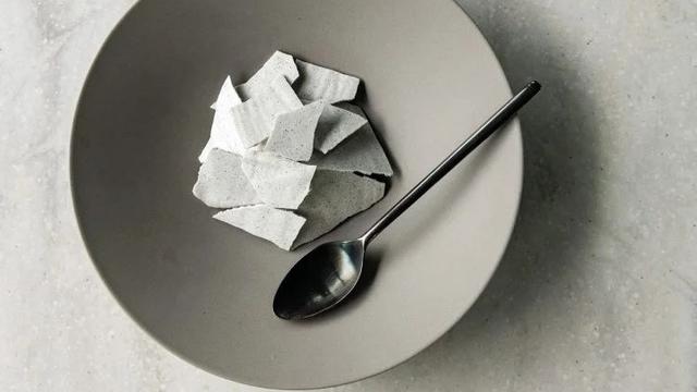 Menu Makanan Mirip Plester Dinding