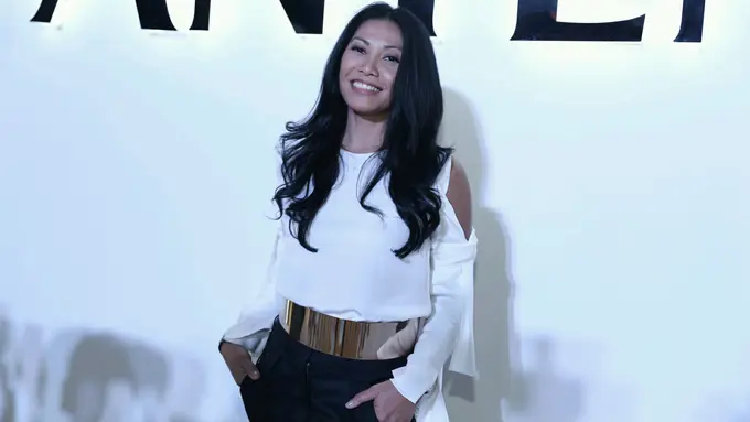 [Bintang] Anggun C Sasmi Sejak Kecil Akrab dengan Lagu The Beatles
