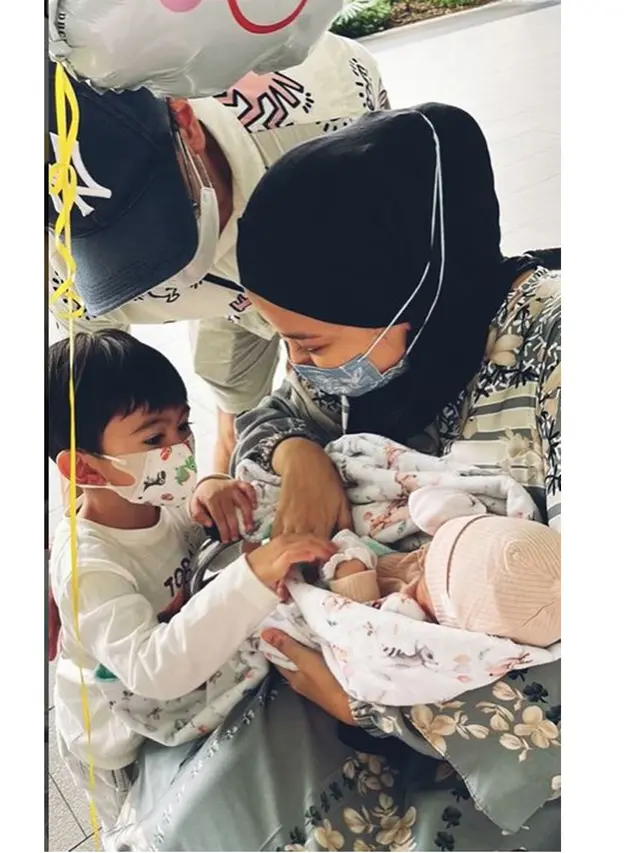 6 Momen Persalinan Shenty Feliziana Istri Reuben Elishama, Memakan Waktu 16 Jam