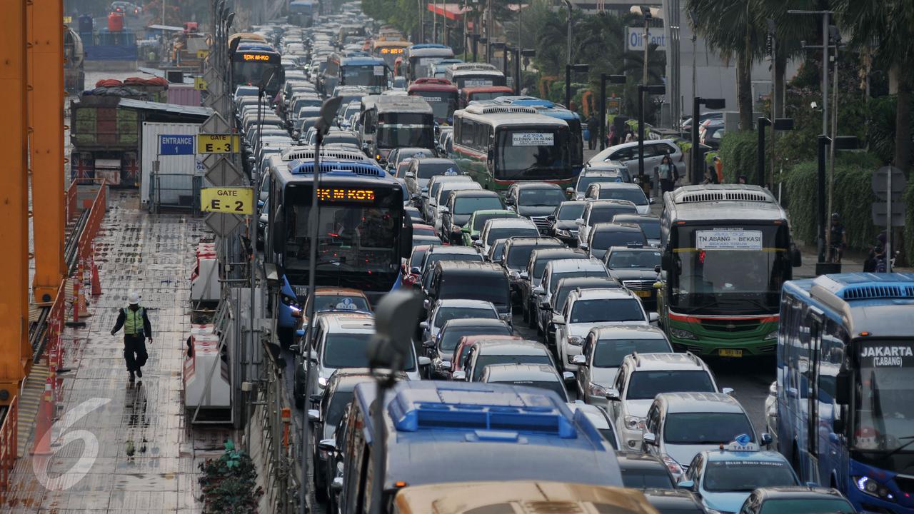 20160606-Beginilah Rupa Kemacetan Jakarta di Hari Pertama Puasa