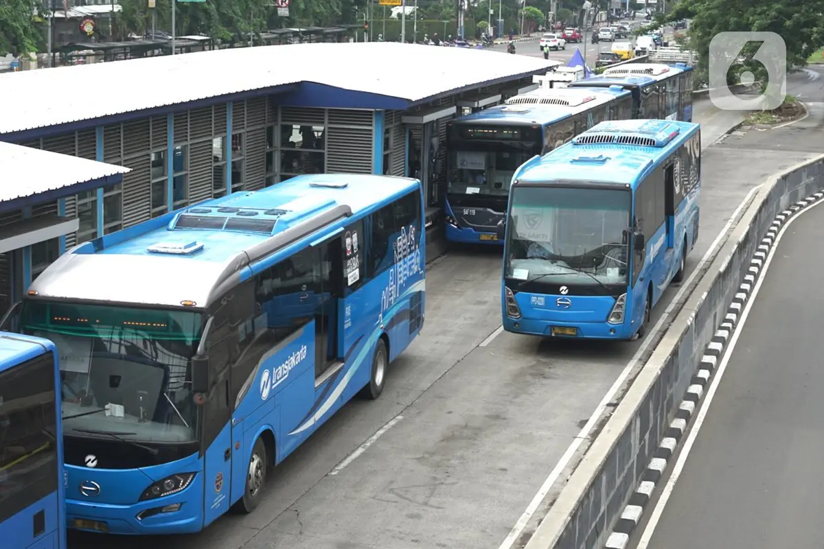 Transjakarta Targetkan Semua Armada Gunakan Bus Listrik