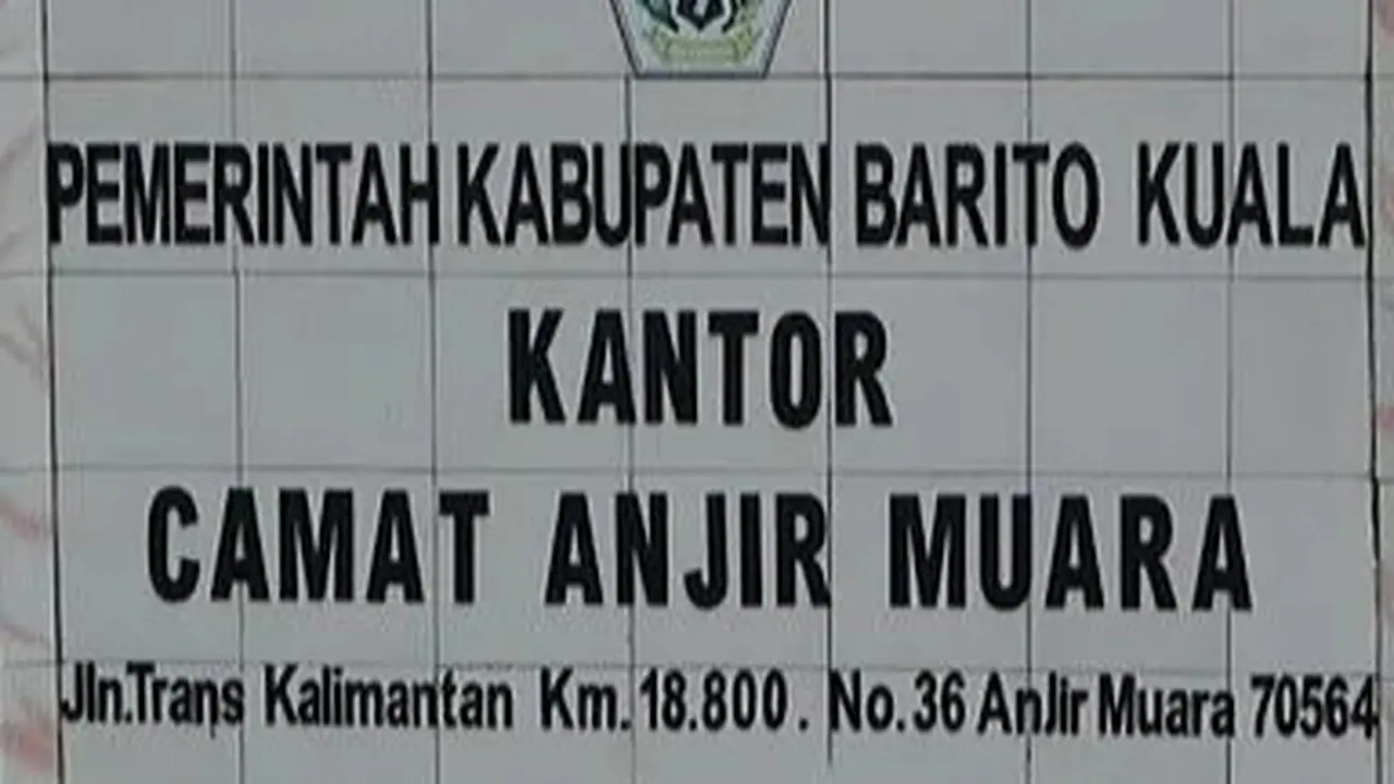 Kantor Camat  Anjir Muara. (Istimewa)