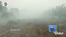 Kabut asap akibat kebakaran hutan dan lahan di Kota Pontianak, Kalimantan Baeat, mulai memasuki kawasan permukiman.
