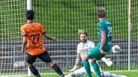 Marselino Ferdinan mencetak gol pertama buat KMSK Deinze di Liga Belgia. (Instagram KMSK Deinze).