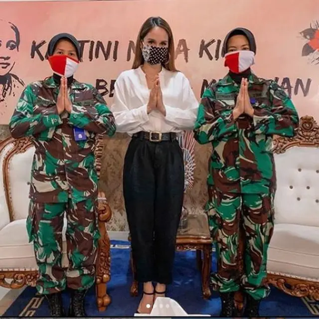 Cara Unik Cinta Laura Rayakan Hari Kartini Tuai Pujian