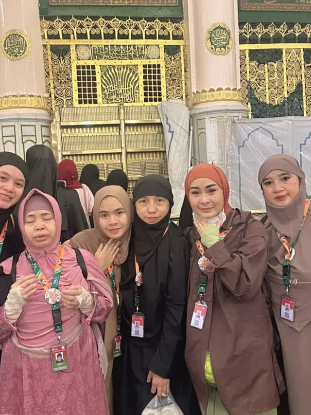 Iis Dahlia tunjukkan momen haru Bersama keluarga. (credit:instagram.com/isdadahlia)