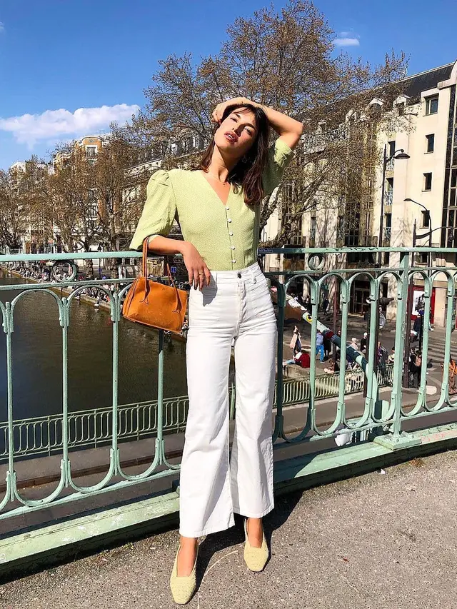 Tips dan Trik Jadikan Jeans Kebesaran Cukup Kembali