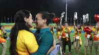 Seperti apa melamar kekasih di Olimpiade 2016 Rio de Janeiro? Simak kisah dari atlet rugby yang satu ini.