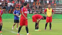 Baru Zulkifli Syukur, pemain baru yang mengikuti latihan perdana PSM Makassar di Stadion AMM, Senin (16/1/2017). (Bola.com/Abdi Satria)