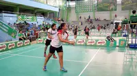 Duel semifinal ganda putri di Sirnas Milo School Competition di GOR Hassanudin (istimewa)