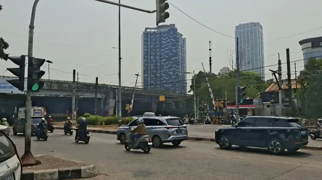 Sempat Dipenuhi Massa, Begini Kondisi Terkini Jalan Pejompongan