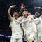 Pemain Real Madrid, Federico Valverde (tengah) merayakan golnya pada pertandingan leg pertama babak 16 besar Liga Champions 2025/2026 melawan Manchester City di stadion Santiago Bernabeu, Rabu 11 Maret 2026 waktu setempat atau Kamis 12 Maret 2026 dini hari WIB. Menjamu wakil Inggris, Manchester City, Los Blancos menang dengan skor telak 3-0. (AP Photo/Jose Breton)