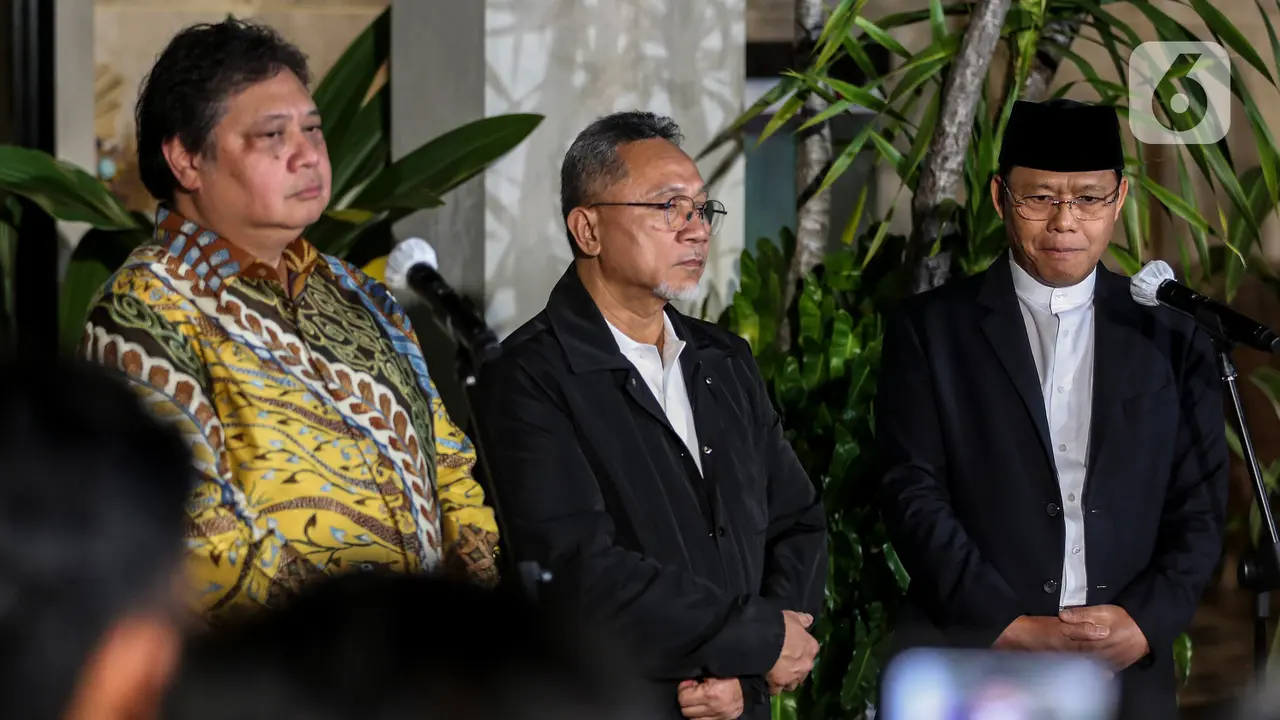 Ketiga ketua umum partai politik (ketum parpol) yaitu Ketua Umum Partai Golkar Airlangga Hartarto, Ketua Umum PAN Zulkifli Hasan, dan Plt Ketua Umum PPP Muhammad Mardiono yang tergabung dalam Koalisi Indonesia Bersatu (KIB) melakukan pertemuan.