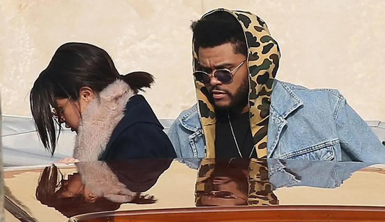 Sebelumnya, Selena Gomez dan The Weeknd mengunjungi Accademia Gallery Museum dan menikmati makan malam di restoran Pasta di Italia. (doc.dailymail.com)