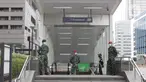 Personil TNI berjaga di Stasiun MRT Bundaraan HI, Jakarta, Selasa (26/5/2020). Kedepannya aparat gabungan TNI dan Polri akan dikerahkan ke berbagai lokasi keramaian untuk mengawasi aktivitas masyarakat dalam penerapan new normal di tengah pandemi covid-19. (Liputan6.com/Johan Tallo)