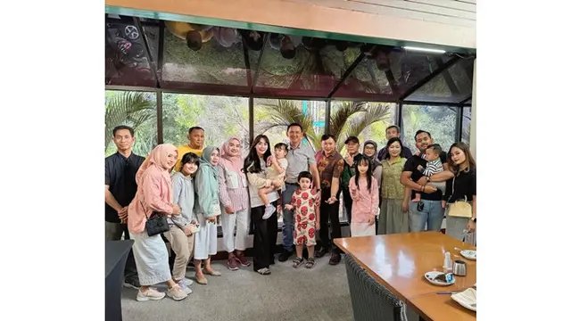 6 Potret Ibunda Puput Nastiti yang Baru Rayakan Ultah, Harmonis Meski Beda Keyakinan