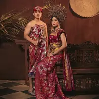 Pakai busana adat Bali di prewedding terbaru, penampilan Kaesang Pangarep dan Erina Gudono mencuri perhatian.@erinagudono.