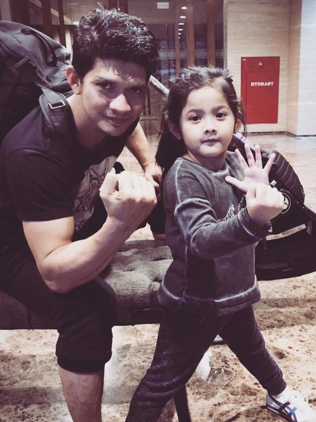 Momen Manis Iko Uwais dengan Putrinya