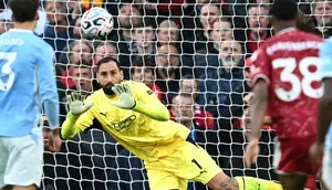 Hasil Liga Inggris: Manchester City Gilas 10 Pemain Liverpool di Anfield