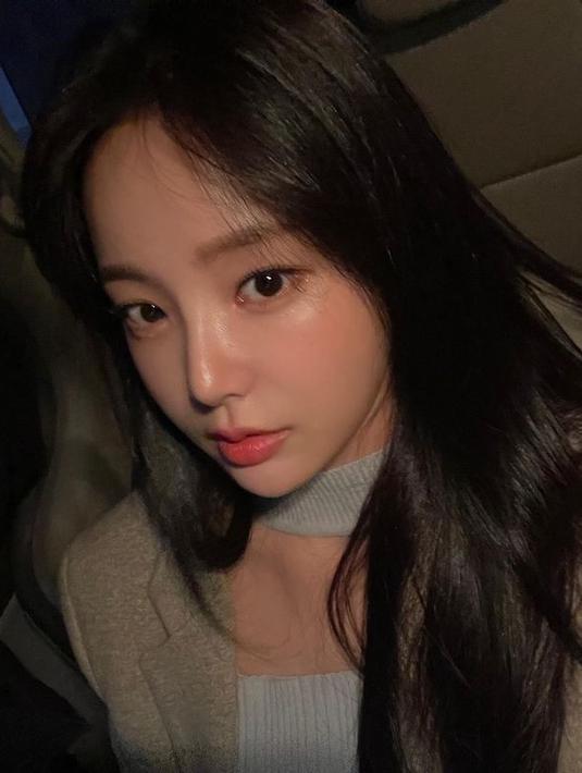 Yeonwoo merupakan visul dari grup MOMOLAND sehingga keputusannya keluar membuat penggemar sangat terpukul. (FOTO: instagram.com/chloelxxlxx/)