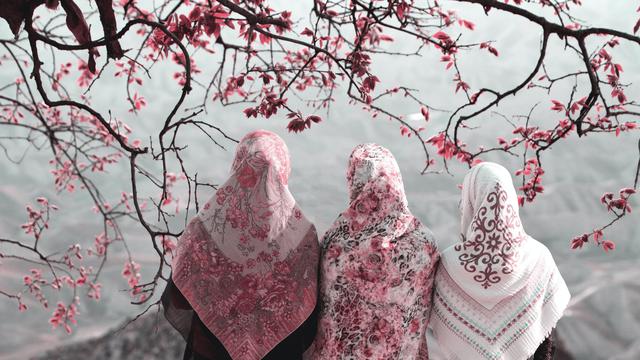 Ucapan selamat puasa Ramadhan, untaian kata doa Bahasa Indonesia, Inggris dan Arab. (Hasan Almasi/Unsplash)