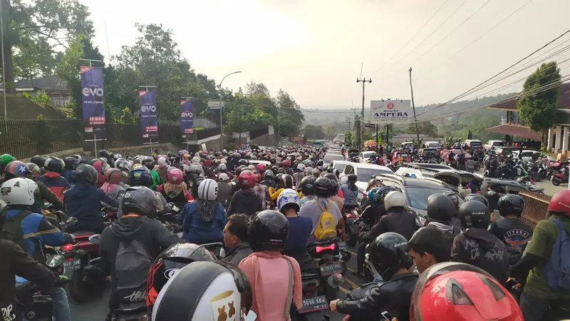 Macet Parah Jalur Puncak Bogor