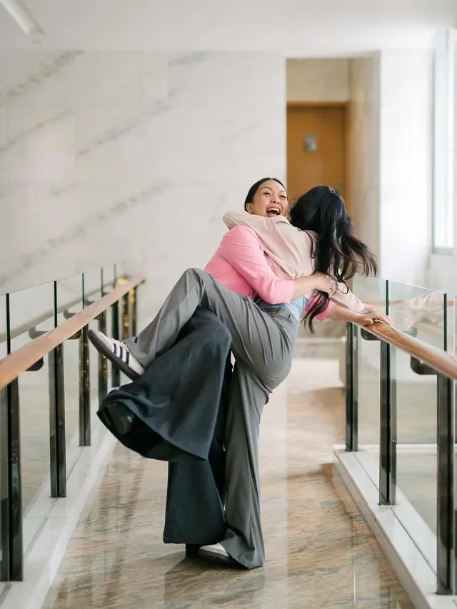 Neona Ayu (Instagram/riafinola)